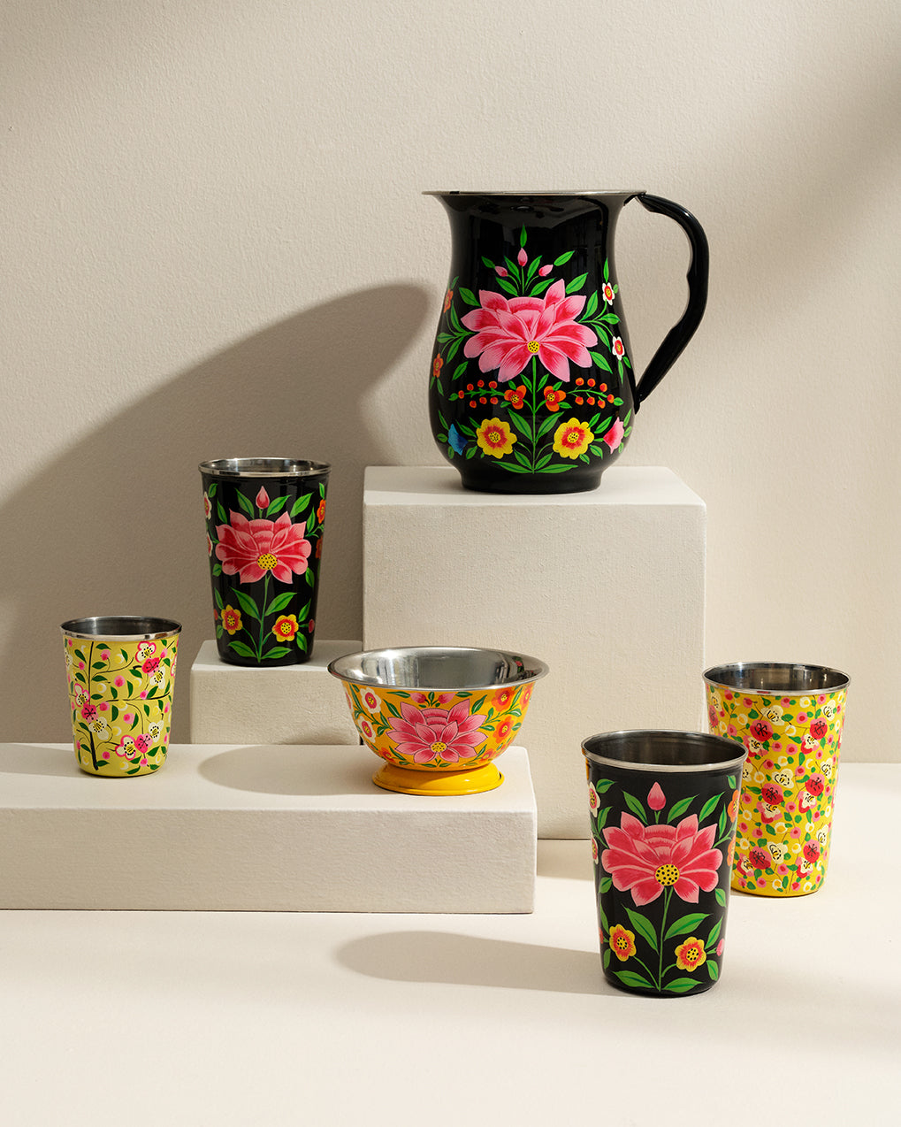 Black Lotus Jug